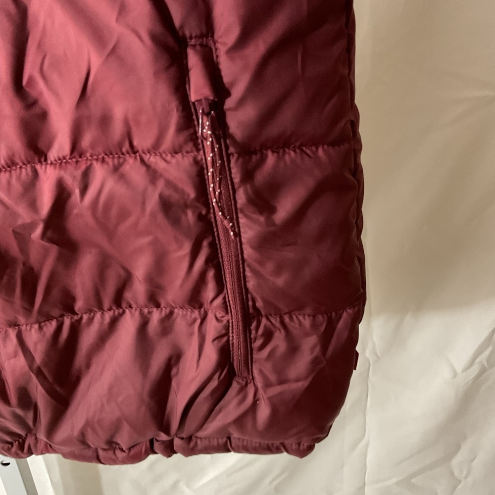 Levi's Maroon Jacket - Picture 9 of 12